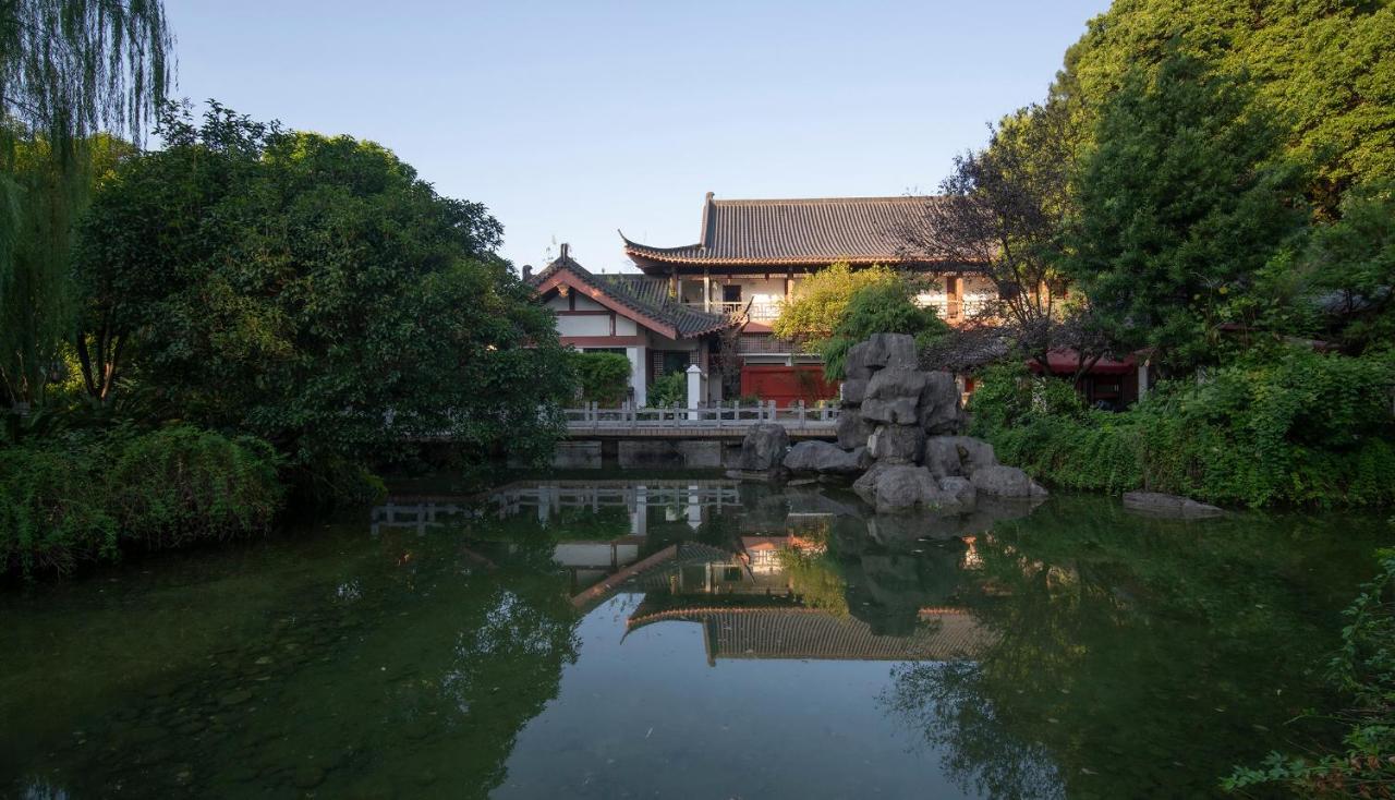 Guilin Yi Characteristic Hotel Coltd Экстерьер фото