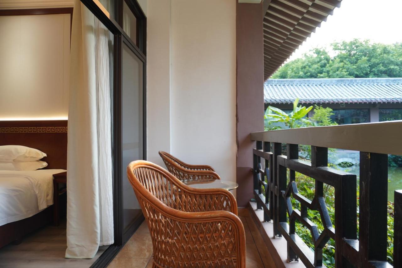 Guilin Yi Characteristic Hotel Coltd Экстерьер фото