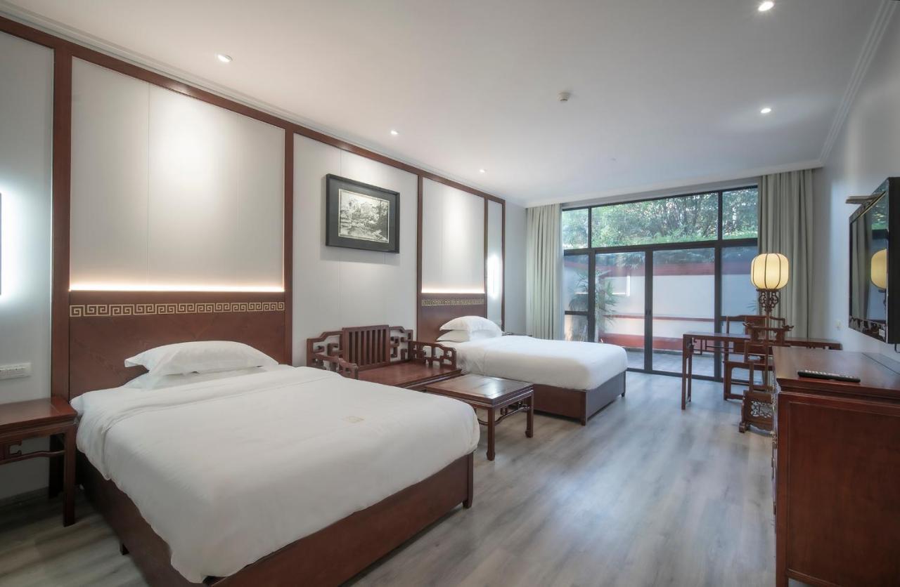 Guilin Yi Characteristic Hotel Coltd Экстерьер фото