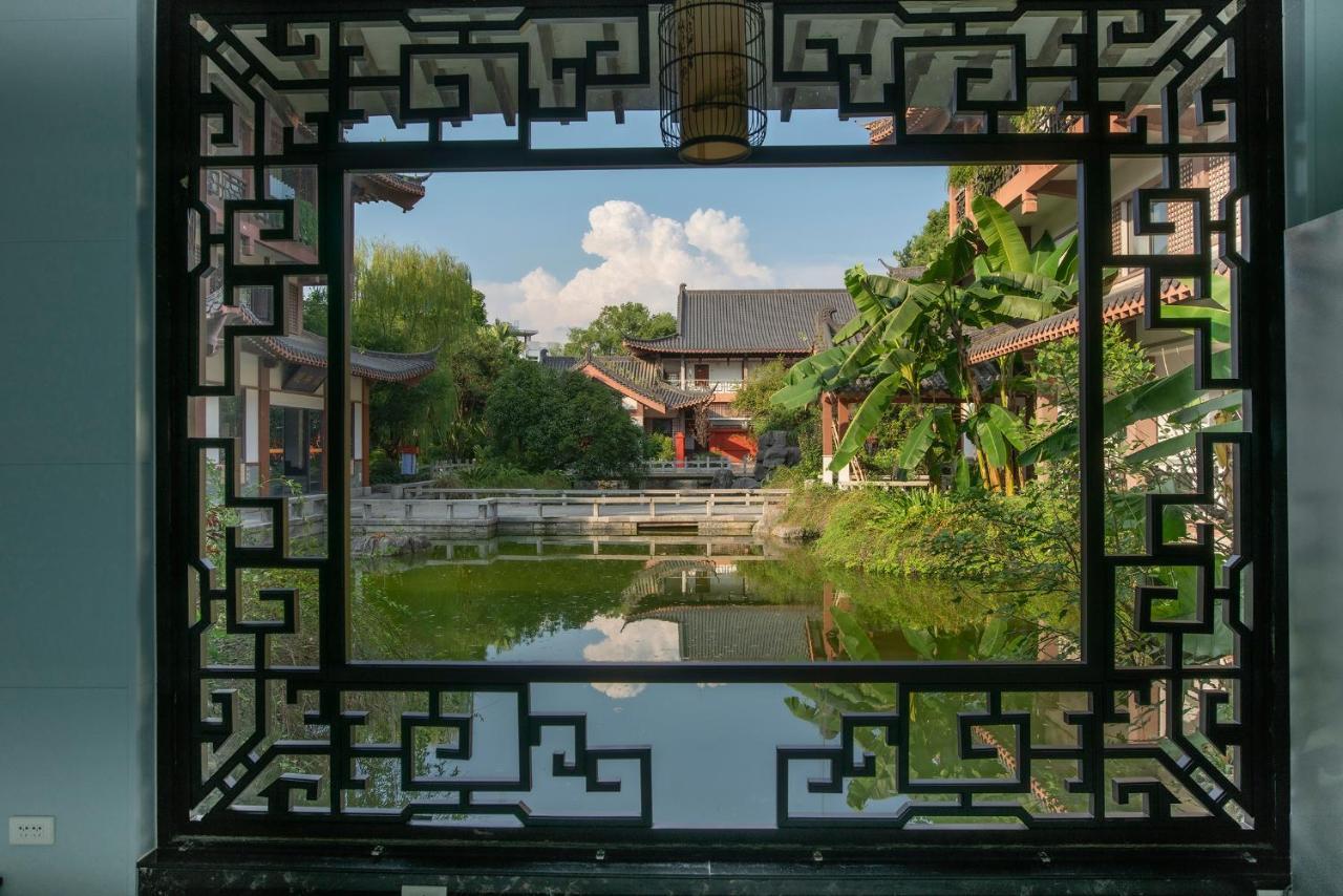 Guilin Yi Characteristic Hotel Coltd Экстерьер фото